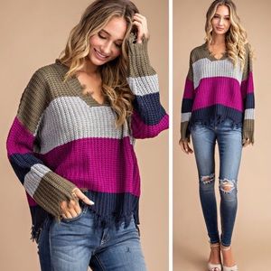 LAST ONE✨EXTREMELY SOFT DISTRESSED SWEATER